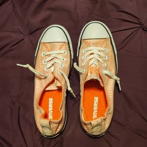 Coral Converse